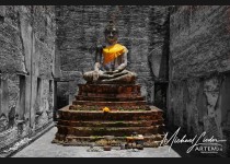 Buddha - Thailand Ayutthaya Wat Boroma Raan koloriert